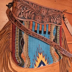 American Darling crossbows saddle blanket purse
